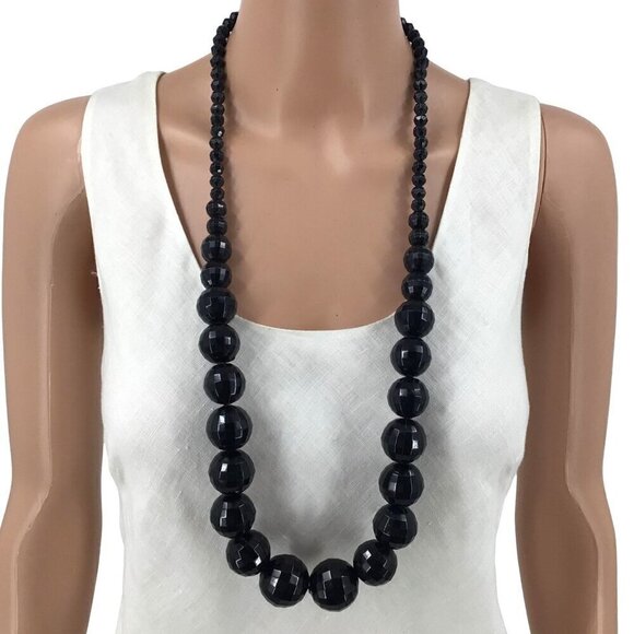 Black Graduated Beaded Necklace Chunky 34 Inch Length Lightweight - Picture 1 of 2